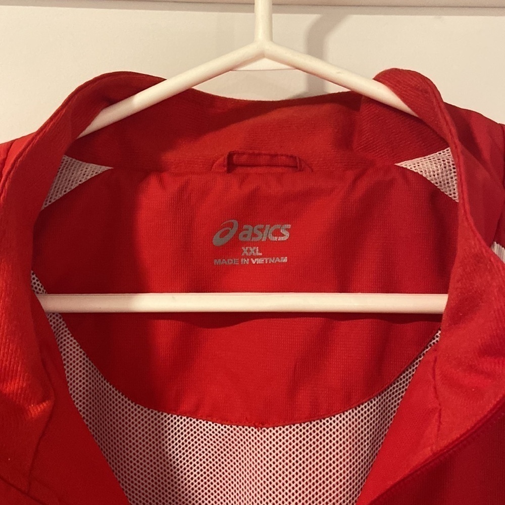 ASICS Windbreaker - Picture 3 of 9